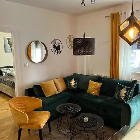 Apartment Fox Hill