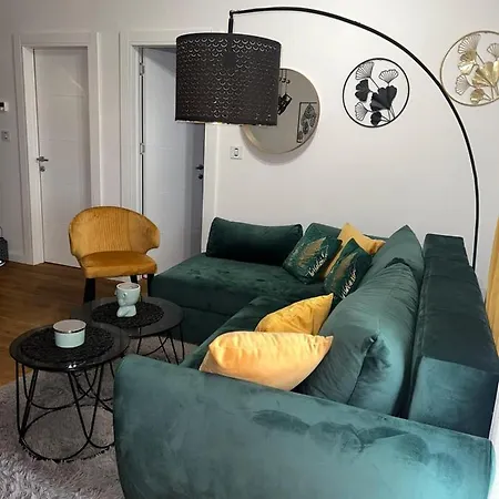 Apartment Fox Hill